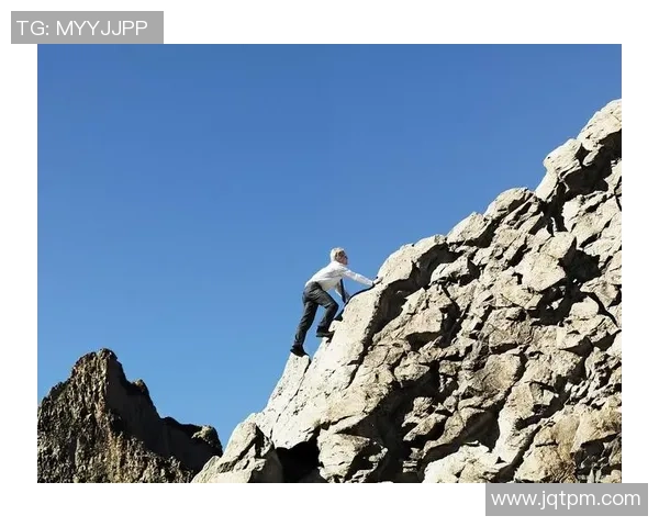 深圳攀岩队中路突破的成功与挑战分析及未来展望